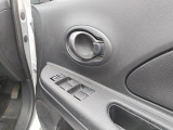 当社理想の中古車は値段の割に良質な物件です。金額が安くて当然な修復歴有の車や走行の多い車・金額は安いけれど諸費用が当社の数倍以上するお店が存在しますが当社は支払い総額で良質な物件を追求します。