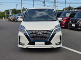 セレナ 1.2 e-POWER ハイウェイスター V 