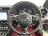 気になる車はすぐにお問い合わせください!画面右側の0066から始まる無料ダイヤルからお問い合わせ下さい!専門スタッフがお車のご質問にお答えいたします!