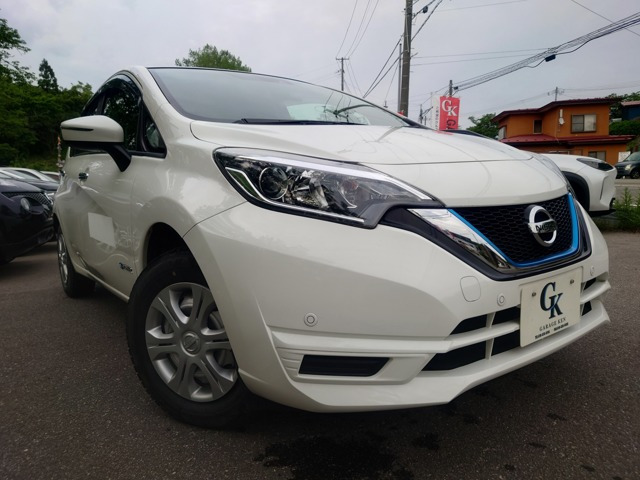 ノート  1.2 e-POWER B FOUR 4WD