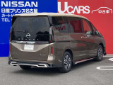 セレナ 1.4 e-4ORCE ハイウェイスターV 4WD 