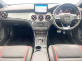 CLAクラス AMG CLA45 4マチック 4WD 