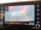 バックガイドモニターで、後方を確認しながら安心して駐車することができます。運転初心者も熟練者も必須の機能ですよ!