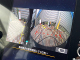 【サイド&バックカメラ】停車・駐車時に死角になりがちな運転席から見えづらいサイドとリアの障害物を確認できます!雨天時や夜間などは特に活躍してくれるアイテムです。