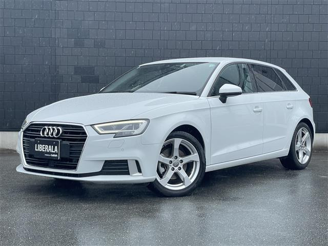 A3スポーツバック 30 TFSI シグネチャーエディション 本革シート ワンオーナー