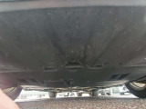 フロント側はアンダーカバーがあるので飛び石などから車体を守ります!