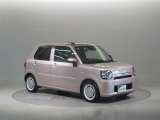 ご覧の車両以外にも多数のU-Carを展示販売しております。