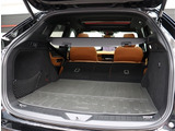 【車屋】として、長く車業界に従事した経験豊富なスタッフが在籍しております。