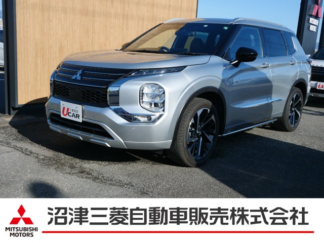 アウトランダー PHEV 2.4 P 4WD 