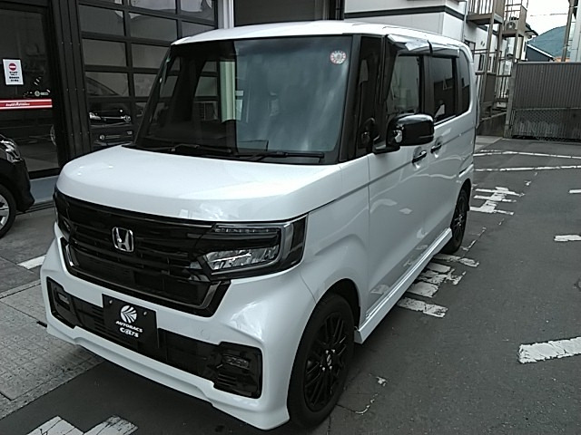 N-BOXカスタム L ターボ スタイルプラス ブラック 4WD 