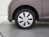 タイヤサイズは 155/65 R14 です。