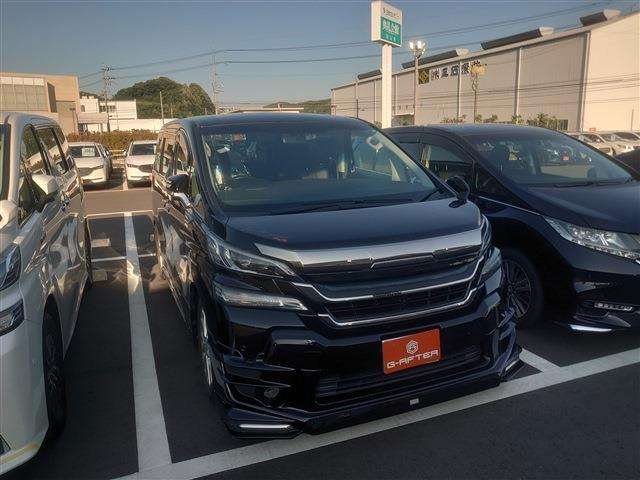 ヴェルファイア 2.5 Z TRD&モデリスタ10型ナビ後席モニタ7人乗