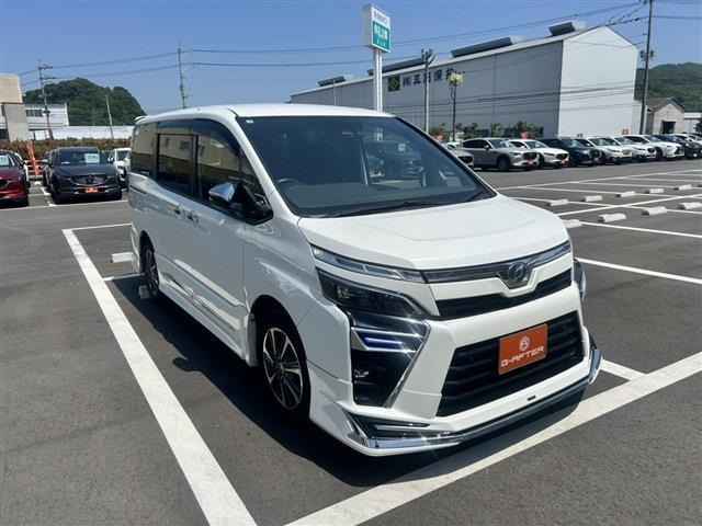 ヴォクシー 2.0 ZS 煌II モデリスタ後席モニター7人乗LED両側電動