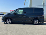 セレナ 1.2 e-POWER ハイウェイスター V 