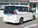 セレナ 2.0 ハイウェイスター 
