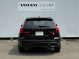 ◆バック/万が一を考え、安全性を重視する方に選ばれているVOLVO車。ドアを開閉するとその重み・厚みに驚くはず