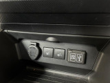 寒い日のドライブを快適にする運転席シートヒーターが付いてます