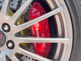 【ブレンボ製キャリパー】ハイパワー車両には強力なブレーキが必須!世界のスーパーカーにも採用されるイタリアの高級メーカー「ブレンボ」を装着!色鮮やかなキャリパーがスポーティな印象を引き立てます♪