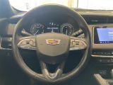 XT4 プレミアム 4WD 4WD 本革シート