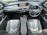 UX 250h Fスポーツ 4WD 本革シート
