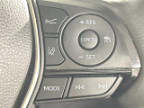 【 アダプティブクルーズコントロール 】設定した車速内で自動で加減速。先行車との車間距離を適切に維持した追従走行が可能です。