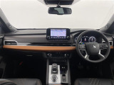アウトランダー PHEV 2.4 P 4WD 本革シート