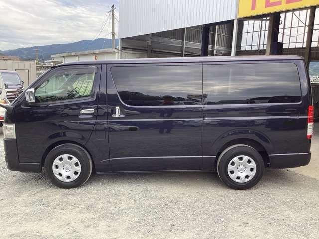 トヨタ ハイエースバン 2.8 スーパーGL ダークプライムII ロング