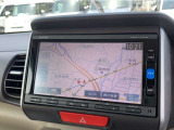 ホンダ純正ナビゲーション装備。インターナビ搭載で目的地までスムーズにご案内いたします。