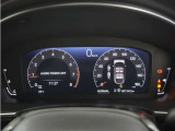 10.2インチデジタルグラフィックメーターで、速度表示やHonda SENSING作動表示などを、分かりやすく表示 見やすさを追求したメーターです。