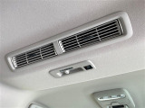 【サーキュレーター】車内の空気を循環させ、後席に風を送ることにより快適な後席空間を実現します!