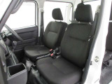 清潔で広々した座席です。ぜひ、現車を見て体感してみてください。