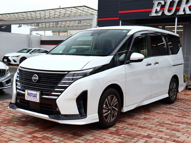 日産 セレナ 2.0 ハイウェイスター V Vセレクション