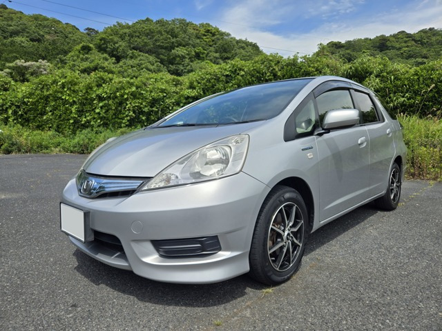 フィットシャトルハイブリッド 1.3 C 