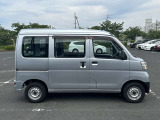 自社にて認証工場を保有しているので納車前後の整備やメンテナンス・カスタマイズまで幅広くご対応!ぜひお問い合わせください。