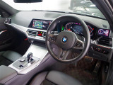 3シリーズセダン 320d Mスポーツ 4WD 本革シート