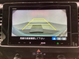 バックでの車庫入れも安心です! リアカメラが付いているバックモニター付のディスプレイ・オーディオです。操作線もついており距離感も画面から確認できます。