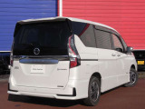 セレナ 1.2 e-POWER ハイウェイスター V 