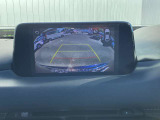 【360°ビューモニター】  とても分かりやすい、クルマの上から見下ろしたような映像で、駐車サポートをしてくれます。