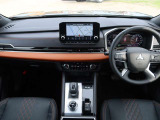 アウトランダー PHEV 2.4 P 4WD 
