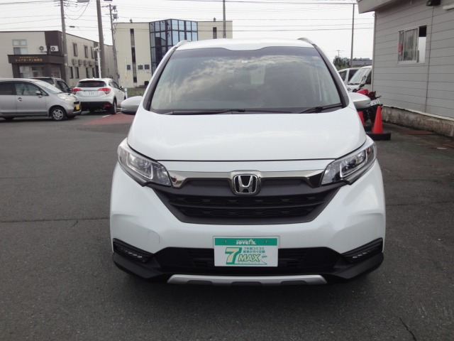 フリード 1.5 ハイブリッド クロスター 4WD 