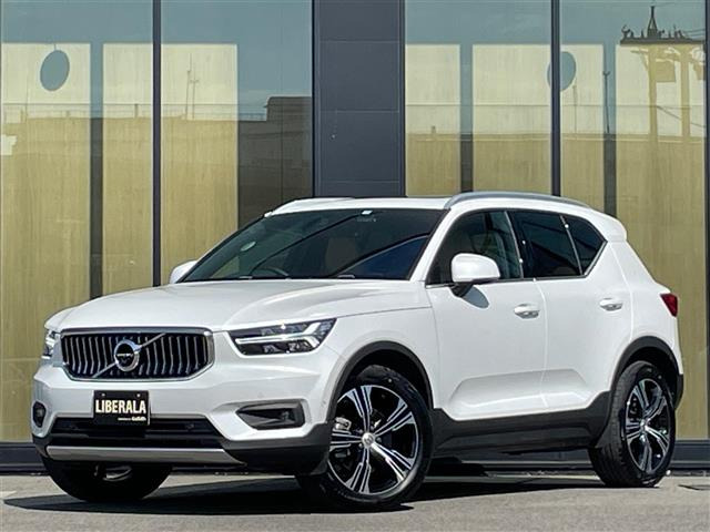 XC40 B4 AWD インスクリプション 4WD 4WD サンルーフ