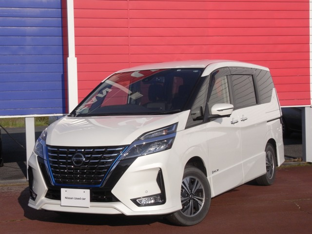 セレナ 1.2 e-POWER ハイウェイスター V 