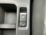 電子式のパーキングブレーキに坂道発進などで便利なオートホールド機能付きです。