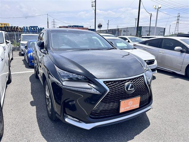 NX 200t Fスポーツ サンルーフ3眼LED電動Rゲート衝突軽減黒革