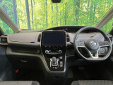 セレナ 1.2 e-POWER ハイウェイスター V 