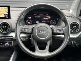 Q2 1.0 TFSI スポーツ 修復歴無し