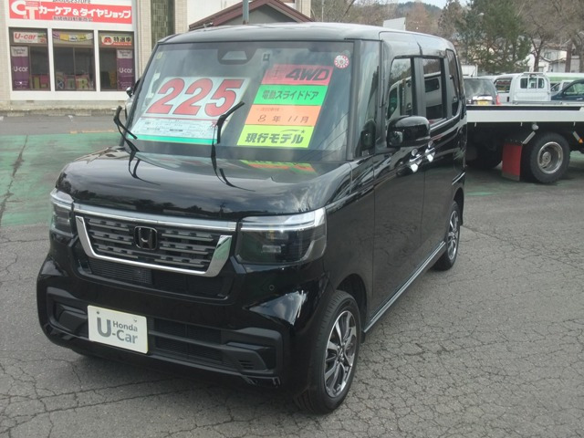 N-BOXカスタム  カスタム 660 4WD