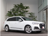 アウディ Q7