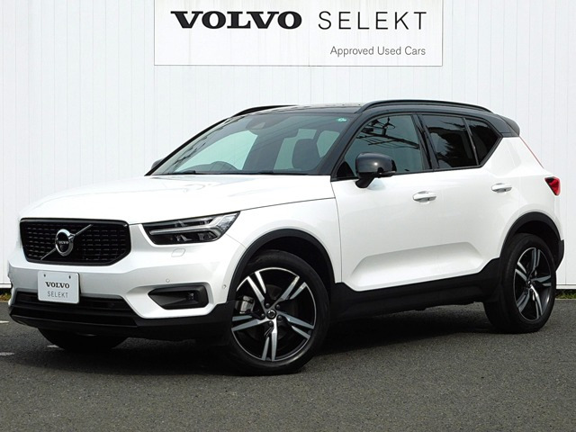 XC40 B4 AWD Rデザイン 4WD 