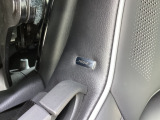 【BOSE】ヘッドレストにもBOSEサウンドシステムスピーカーを採用!耳元にありながら、オープン走行時でも広がりのあるサウンドをお楽しみいただけます!さまざまな環境でも聴きやすいサウンドをご提供♪